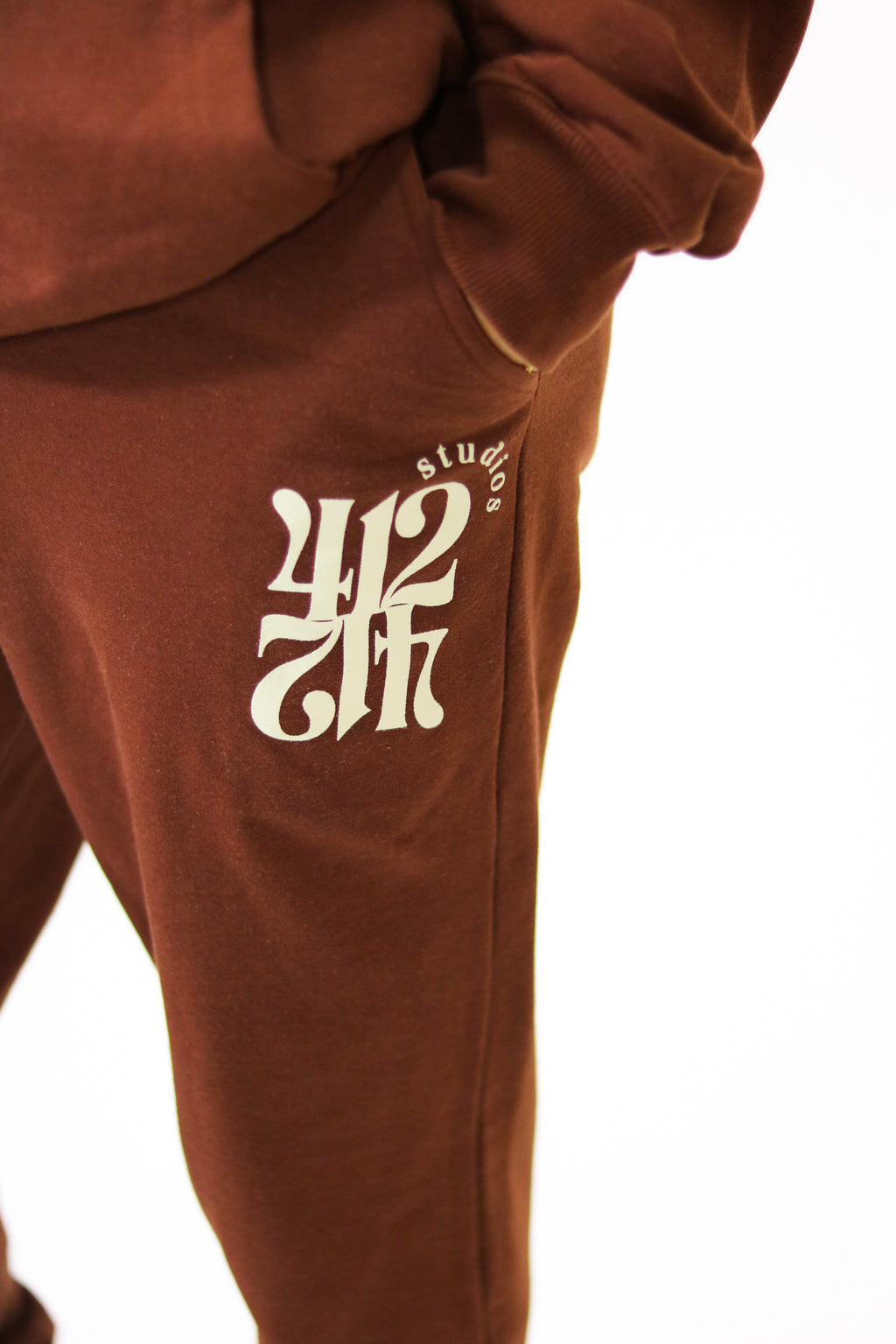 The Blueprint Sweatsuit : Brown